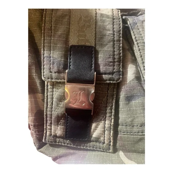 L.A.M.B. Camo Crossbody Bag by Gwen Stefani - Picture 5 of 6